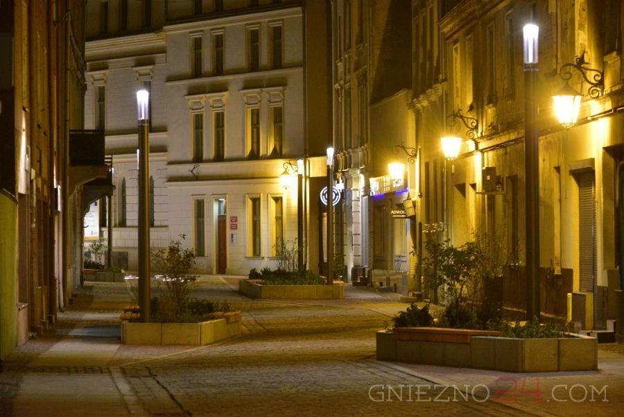 Marzec Apartamenty غنيزنو المظهر الخارجي الصورة