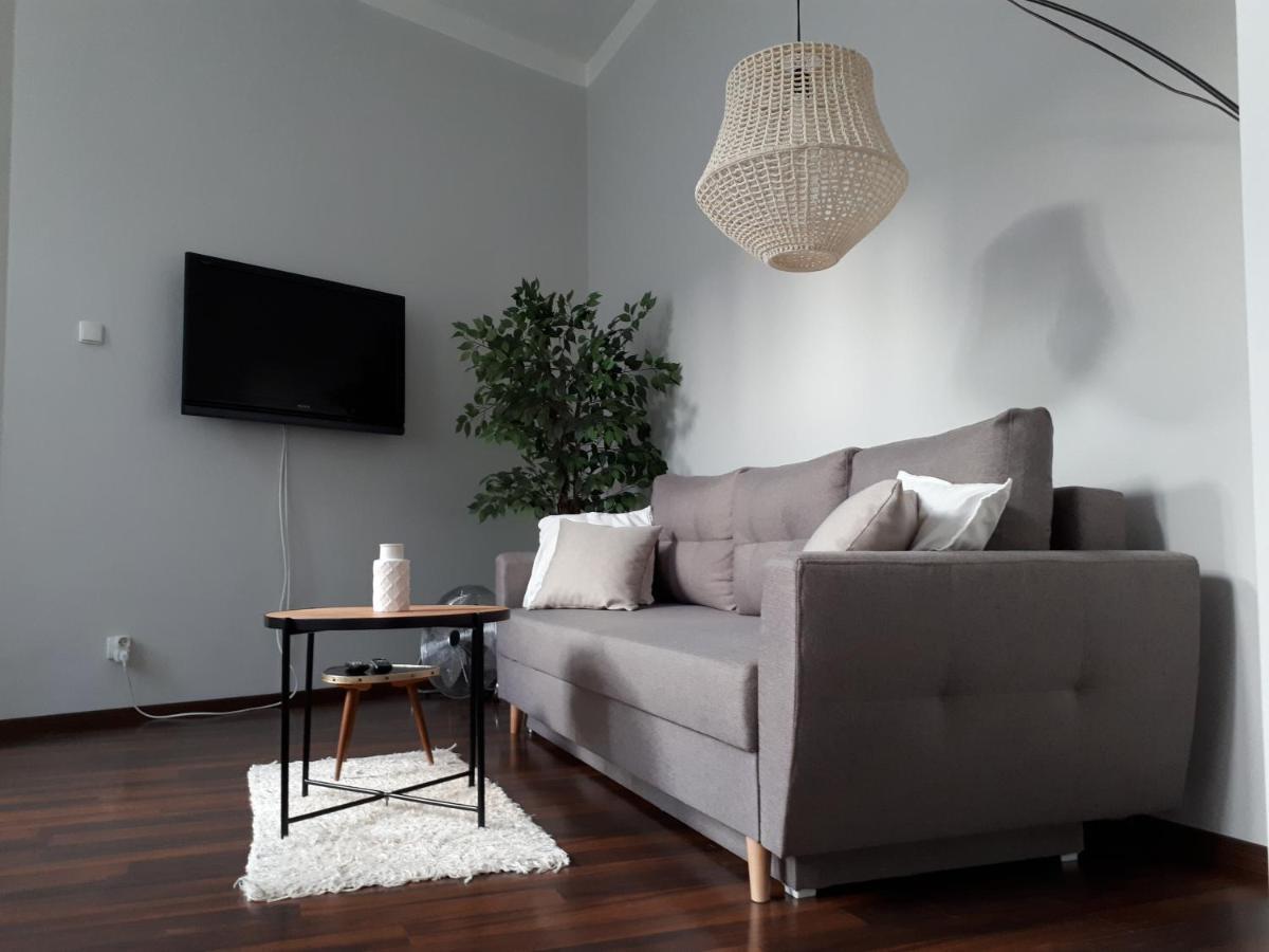 Marzec Apartamenty غنيزنو المظهر الخارجي الصورة